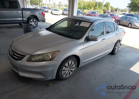 2011 Honda Accord 2.4 Lx z USA, uszkodzony, nr VIN 1HGCP2E31BA149488